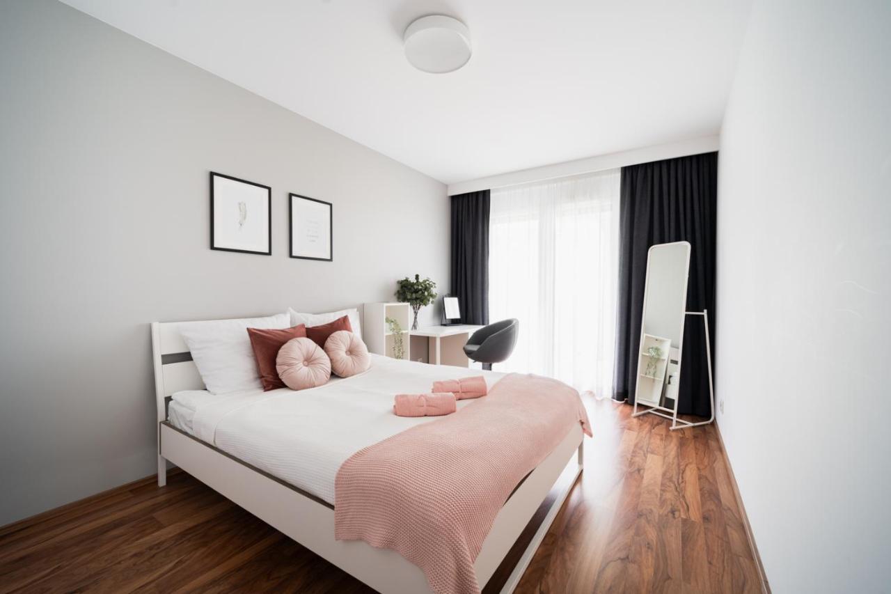Big Apart - Atal Towers - 3 Rooms - Private Parking Place Breslau Exterior foto